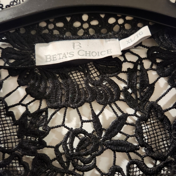 Lace jacket ! - Picture 2 of 2